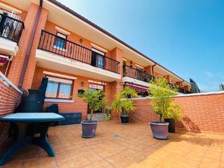 Casa adossada  Calle de montecerredo. Chalet en brazomar