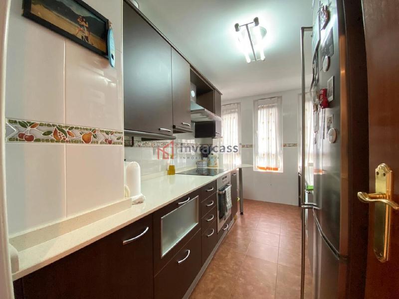 Foto 1c67ddbe-4488-4da8-885c-9d205a45499a. Piso inmobiliaria invercass vende en exclusiva vivienda en urbanización privada con piscina en Castro - Urdiales
