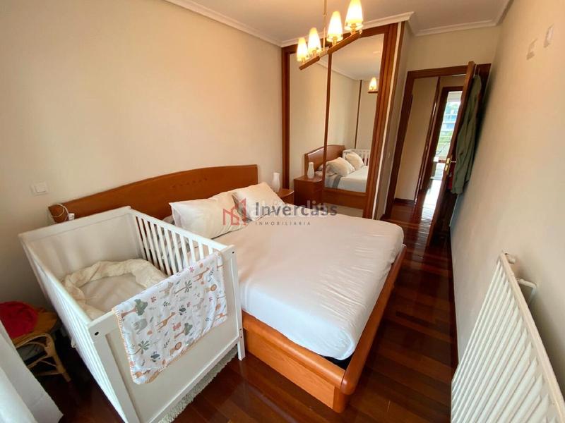 Foto 76b904c5-09a7-4cf9-a08e-a701a285cbe6. Piso inmobiliaria invercass vende en exclusiva vivienda en urbanización privada con piscina en Castro - Urdiales