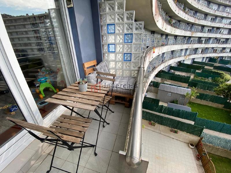 Foto 8a07836d-000a-4f0e-80a1-a3d16f3c9566. Piso inmobiliaria invercass vende en exclusiva vivienda en urbanización privada con piscina en Castro - Urdiales