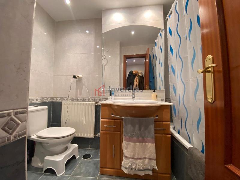 Foto 8a083214-8f94-4d33-9125-63d0e33a5730. Piso inmobiliaria invercass vende en exclusiva vivienda en urbanización privada con piscina en Castro - Urdiales