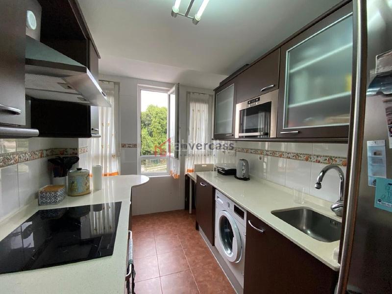 Foto efdaaa58-f2b2-4f82-87e3-2d3e6f0bacf8. Piso inmobiliaria invercass vende en exclusiva vivienda en urbanización privada con piscina en Castro - Urdiales