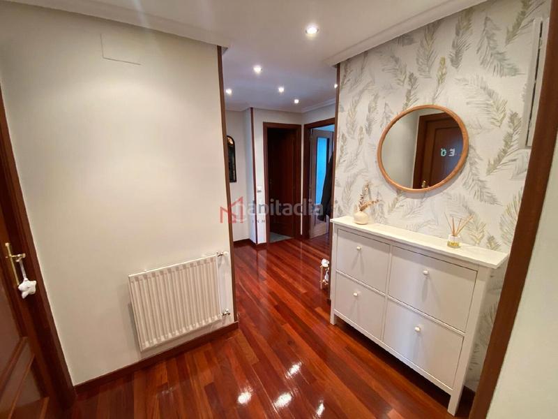 Foto ff26efbd-537d-4dbd-809c-1e77337f2013. Piso inmobiliaria invercass vende en exclusiva vivienda en urbanización privada con piscina en Castro - Urdiales