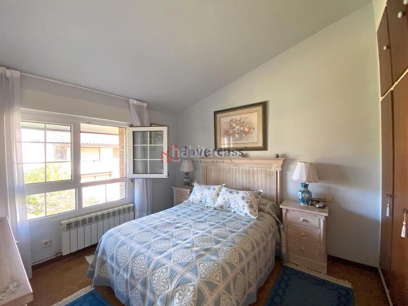 Foto 0ab68368-13d7-413d-a85e-2c7a7499b6bf. Chalet con riscaldamento parcheggio in Zona Playa Laredo