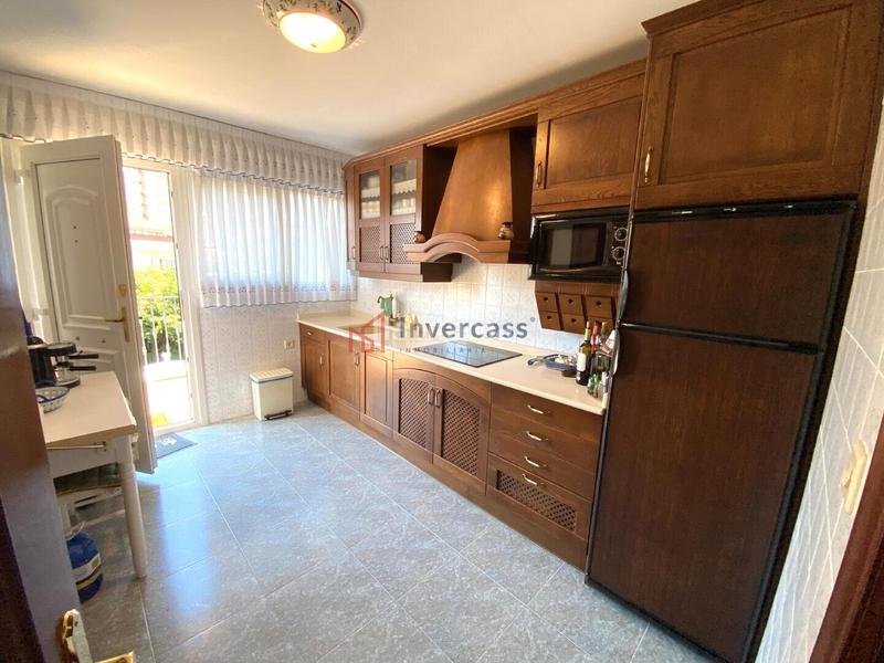 Foto 40875756-03a9-409a-ac81-f14754041450. Chalet con riscaldamento parcheggio in Zona Playa Laredo