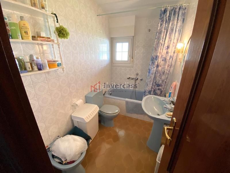 Foto 42194909-bf99-48a1-b905-625f2e0f8b4c. Chalet con riscaldamento parcheggio in Zona Playa Laredo