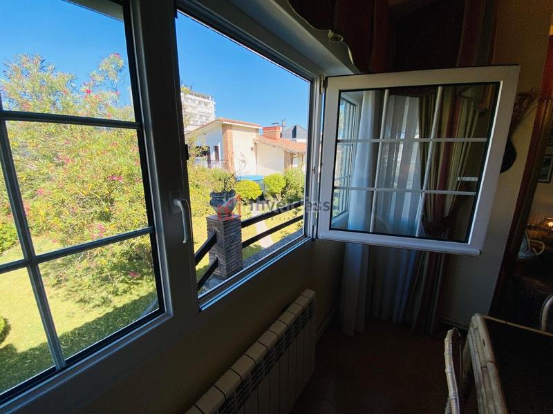 Foto 5c49231a-9596-42c7-9a32-0dd53f43bc79. Chalet con riscaldamento parcheggio in Zona Playa Laredo