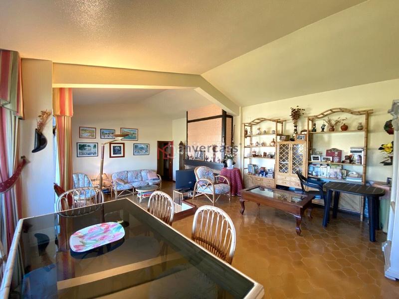 Foto 6a665556-1ba2-48c2-b6df-1fa77327d76a. Chalet con riscaldamento parcheggio in Zona Playa Laredo