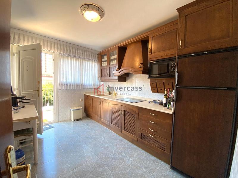 Foto 72ff02c0-f2e8-4fc5-825a-c21330255cf3. Chalet con riscaldamento parcheggio in Zona Playa Laredo
