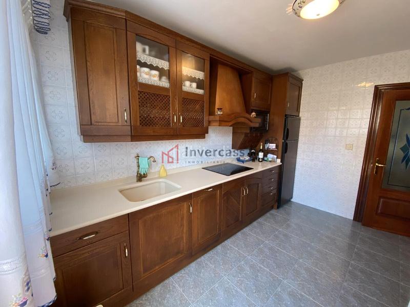Foto 77c895f3-d9a4-41a8-bb56-38a4491155cf. Chalet con riscaldamento parcheggio in Zona Playa Laredo
