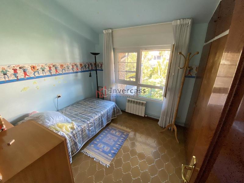 Foto 87cf9b0c-7aa7-4808-8a1f-cee9f6ca4633. Chalet con riscaldamento parcheggio in Zona Playa Laredo