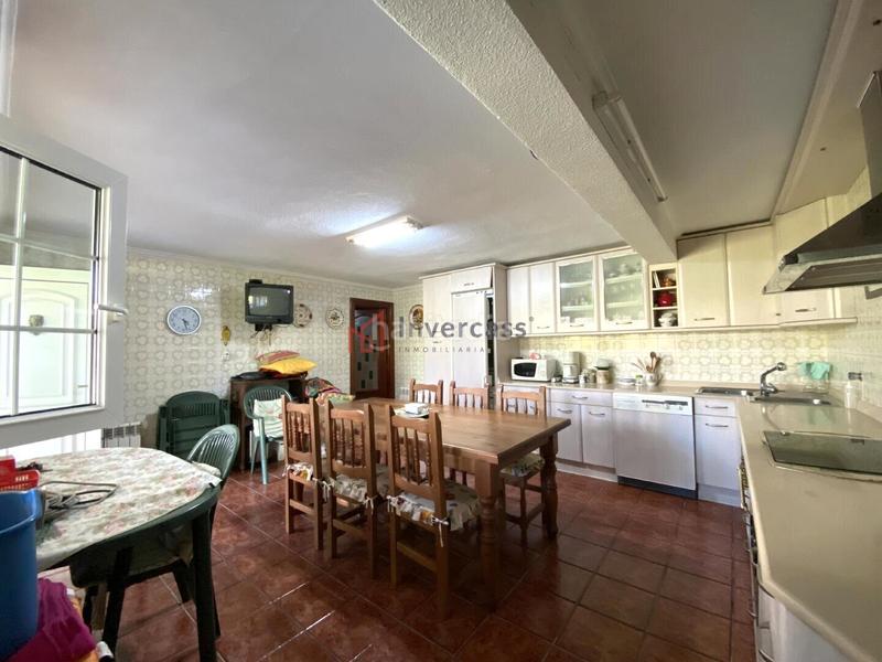 Foto 952a9195-5e20-41b7-a0a5-7b3f6d44d766. Chalet con riscaldamento parcheggio in Zona Playa Laredo