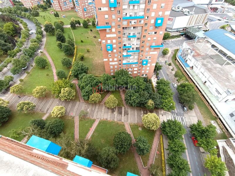 Foto 49c331ff-47a4-4f28-8479-cb9f813bf31d. Piso en Bagatza - S. Vicente Barakaldo