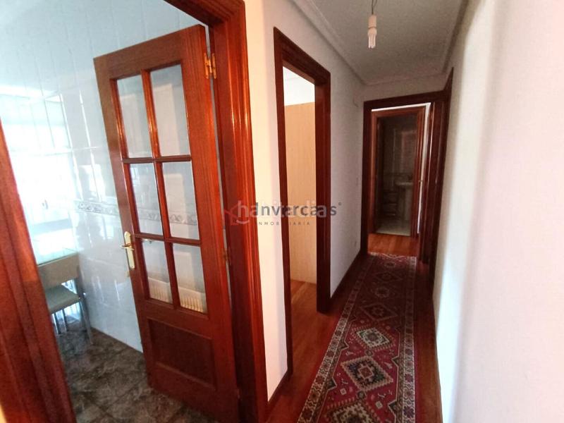 Foto f7a468ff-43fc-4ad7-8b92-f41abb8e1b78. Piso en Bagatza - S. Vicente Barakaldo