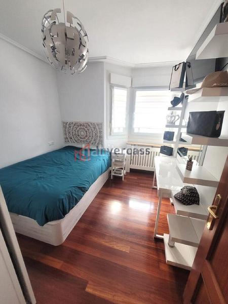 Foto df78771f-817a-4918-a487-45e15e2b36ca. Casa adosada en Cotolino Castro - Urdiales