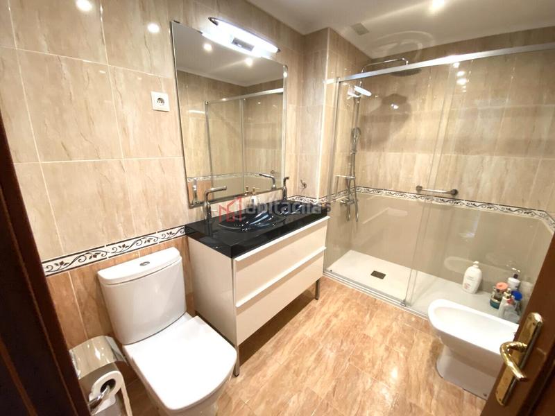 Foto b40f928b-0f77-4f9a-b08a-6ace10d54661. Semi detached house with heating parking in Cotolino Castro - Urdiales