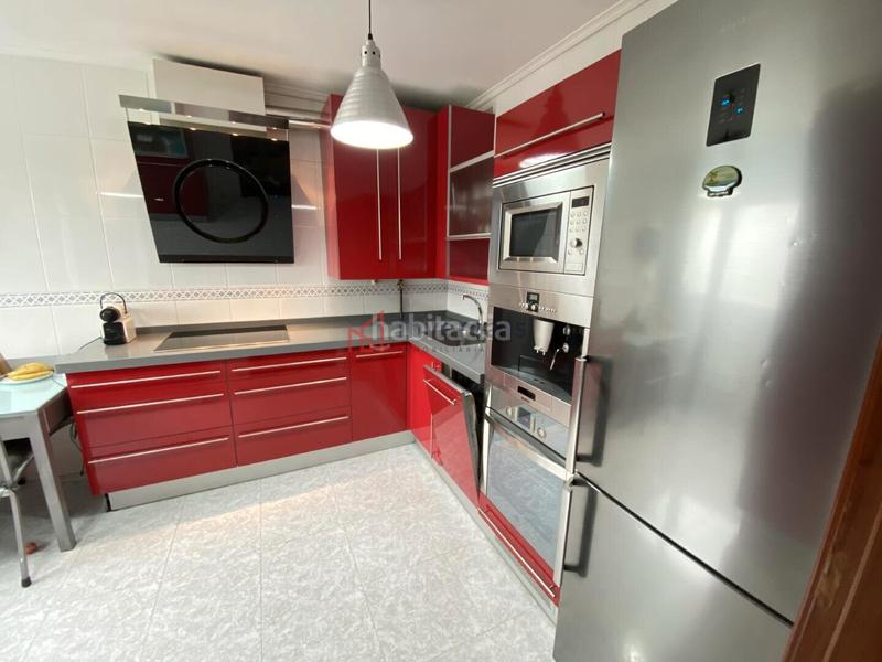 Foto e6f9d4c9-d65d-4e03-a484-8b04a92065f0. Semi detached house with heating parking in Cotolino Castro - Urdiales