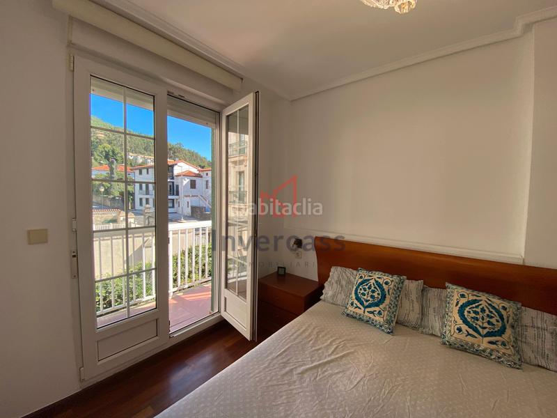 Foto 11067ae9-3ca0-4d0c-94e9-7bd90edf58ed. Casa bifamiliare con riscaldamento parcheggio in Mioño-Santullán Castro - Urdiales