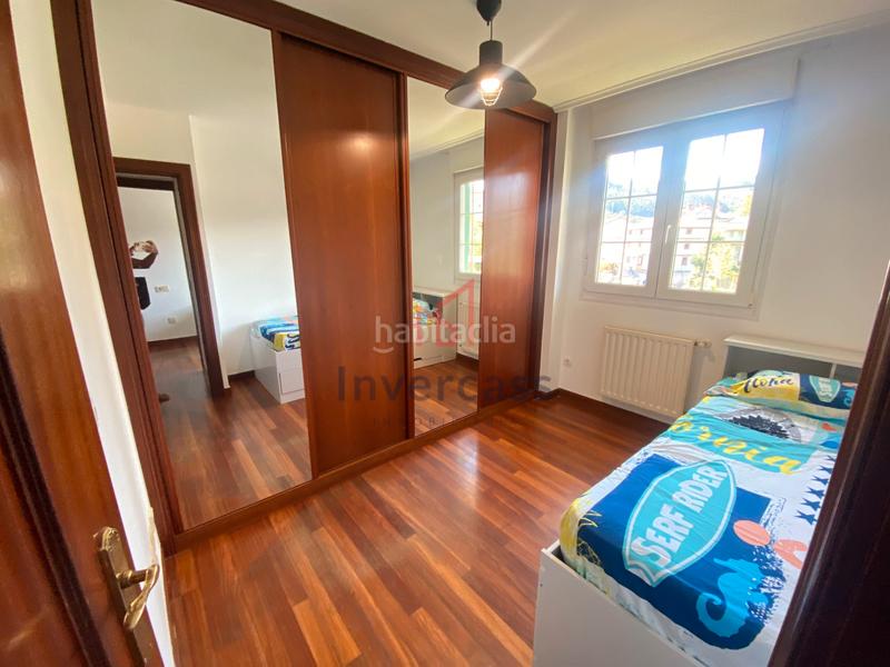 Foto 15949b1b-ea33-4de6-a221-9fbc1468ee79. Casa bifamiliare con riscaldamento parcheggio in Mioño-Santullán Castro - Urdiales