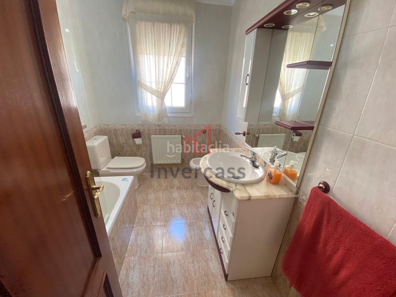Foto 5f0a8f1d-2156-45e1-9d8b-419605fa1049. Casa bifamiliare con riscaldamento parcheggio in Mioño-Santullán Castro - Urdiales
