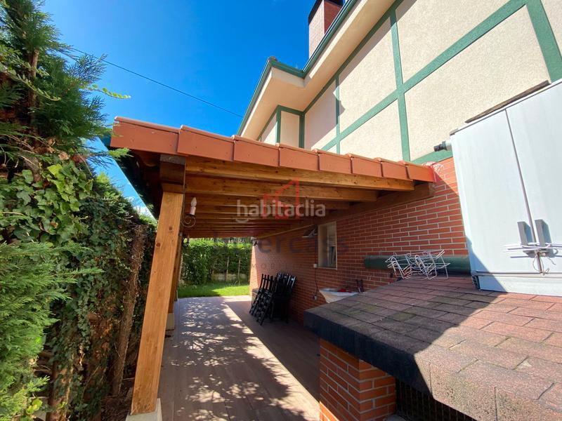 Foto 6019fa06-5d2e-4118-a731-184a5529510a. Casa bifamiliare con riscaldamento parcheggio in Mioño-Santullán Castro - Urdiales