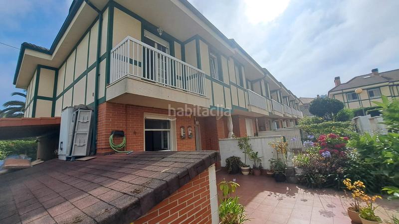 Foto cc2ae888-3e2f-4a34-a887-f5fbe2e21588. Casa bifamiliare con riscaldamento parcheggio in Mioño-Santullán Castro - Urdiales