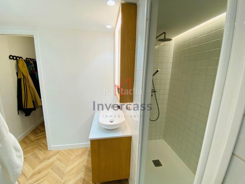 Foto 7489d7d7-2b27-4403-8608-ff3489cbd386. Piso inmobiliaria invercass vende precioso apartamento en el corazón de castro urdiales. en Castro - Urdiales