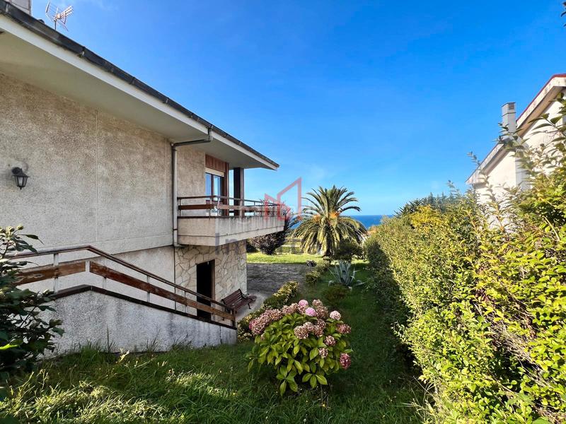 Foto 6040e1ae-b8a6-4ce7-8b7c-5e7f56cd4307. Chalet en Oriñón- Allendelagua Castro - Urdiales