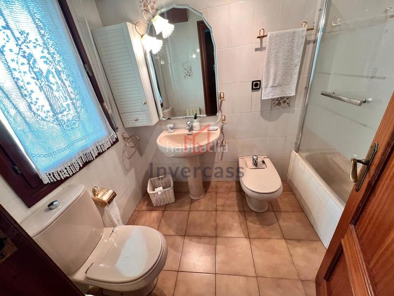 Foto 60d44a3b-a9de-4434-af29-e53f60fcd6b0. Chalet mit parking in Oriñón- Allendelagua Castro - Urdiales