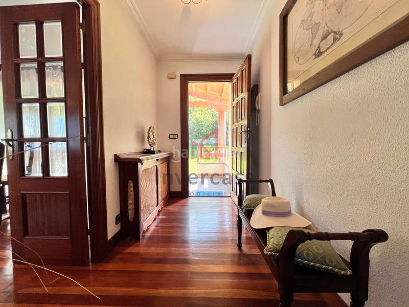 Foto fc09bafa-a228-4851-a3e3-66aaea07d5a8. Chalet mit parking in Oriñón- Allendelagua Castro - Urdiales