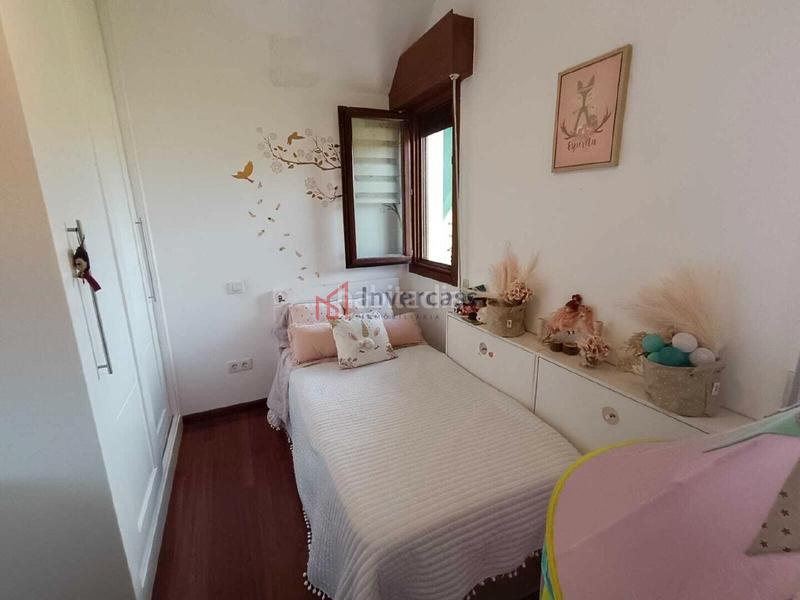 Foto 4280bbb2-fe08-4faf-a23d-ea1e943828a0. Casa a schiera con riscaldamento parcheggio piscina in Castro - Urdiales
