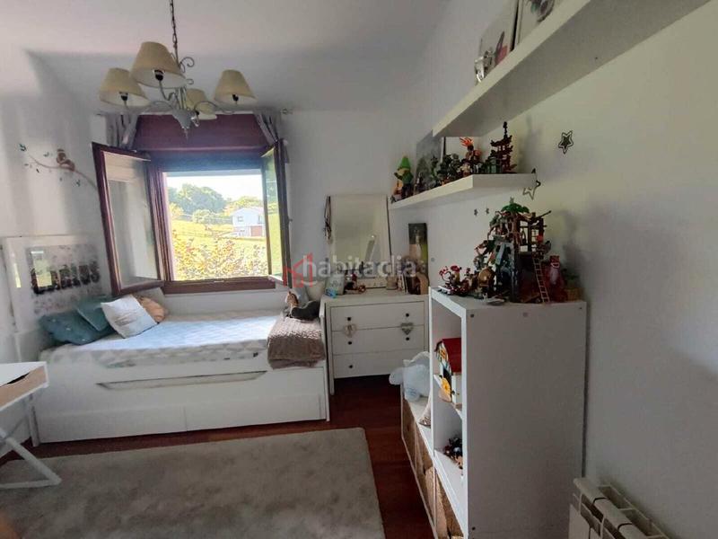 Foto 86087464-6773-4e71-9176-e44d5f6eb622. Casa a schiera con riscaldamento parcheggio piscina in Castro - Urdiales