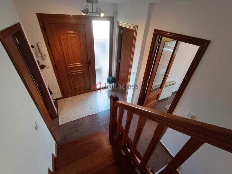 Foto b8414efc-1b0f-45eb-93b6-3e0233357a68. Casa a schiera con riscaldamento parcheggio piscina in Castro - Urdiales