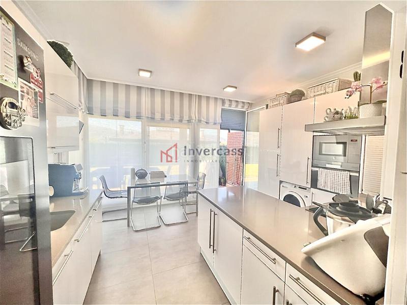 Foto ab9b4c57-157f-4ab0-a350-0e12595513ab. Chalet en Mioño-Santullán Castro - Urdiales