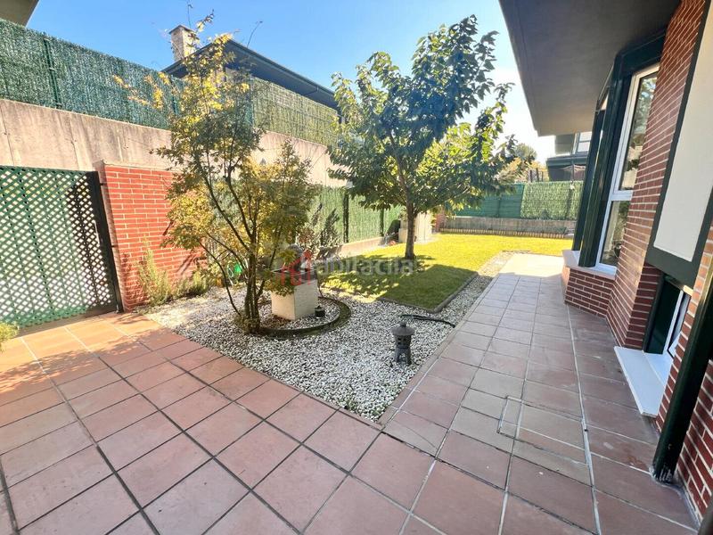 Foto 359ef737-f750-4a5b-af8c-a5a55c32856c. Chalet mit heizung parking pool in Mioño-Santullán Castro - Urdiales