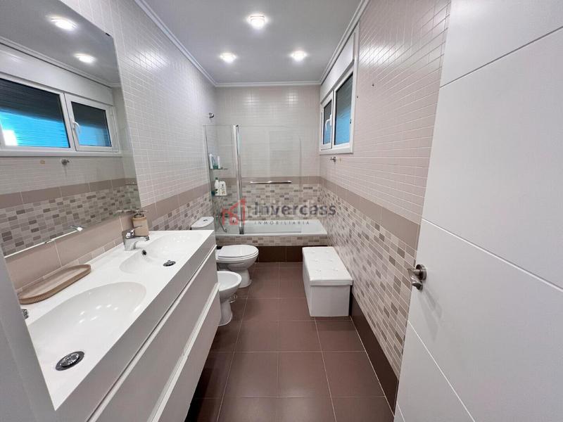 Foto b36e17ee-2d5a-438f-a1b8-255978c9fe27. Chalet with heating parking pool in Mioño-Santullán Castro - Urdiales