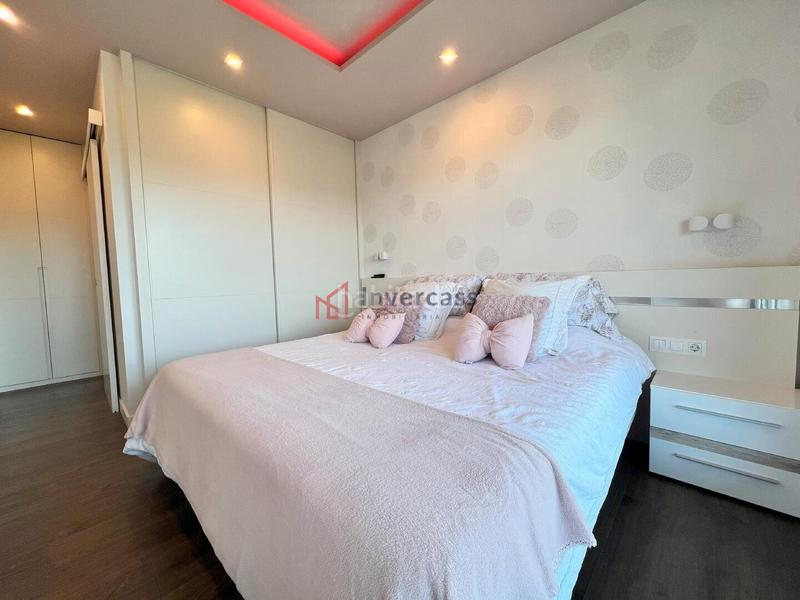 Foto d7338359-3e21-4d9b-87b7-f1db5c7da31c. Chalet with heating parking pool in Mioño-Santullán Castro - Urdiales