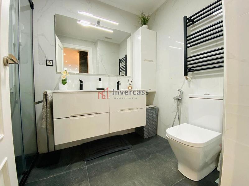 Foto 4b3e9d33-58bb-4159-9c5a-150539e5615c. Piso en calle cantabria 1 en Centro Castro - Urdiales