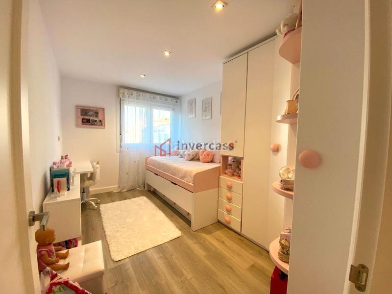 Foto 7156e55d-474b-4d59-a5a5-11e96be2c441. Piso en calle cantabria 1 en Centro Castro - Urdiales