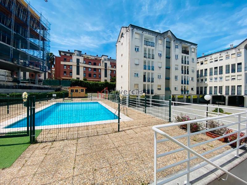 Foto d9817a1b-2135-4277-b4de-d24d3cdfa13a. Etagenwohnung mit heizung pool in Brazomar Castro - Urdiales