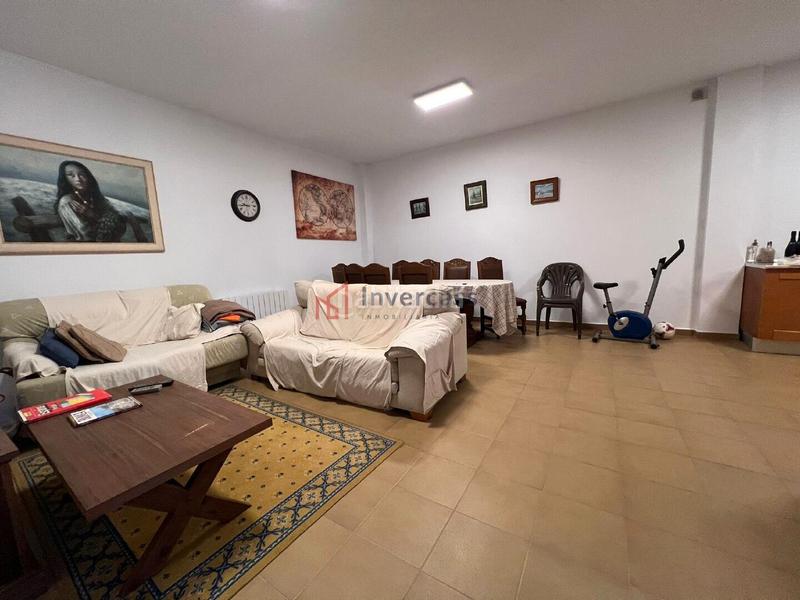 Foto 8ab2f8a5-3d6d-4c0d-a451-2fe9f3ce7552. Casa aparellada amb calefacció aparcament piscina a Castro - Urdiales