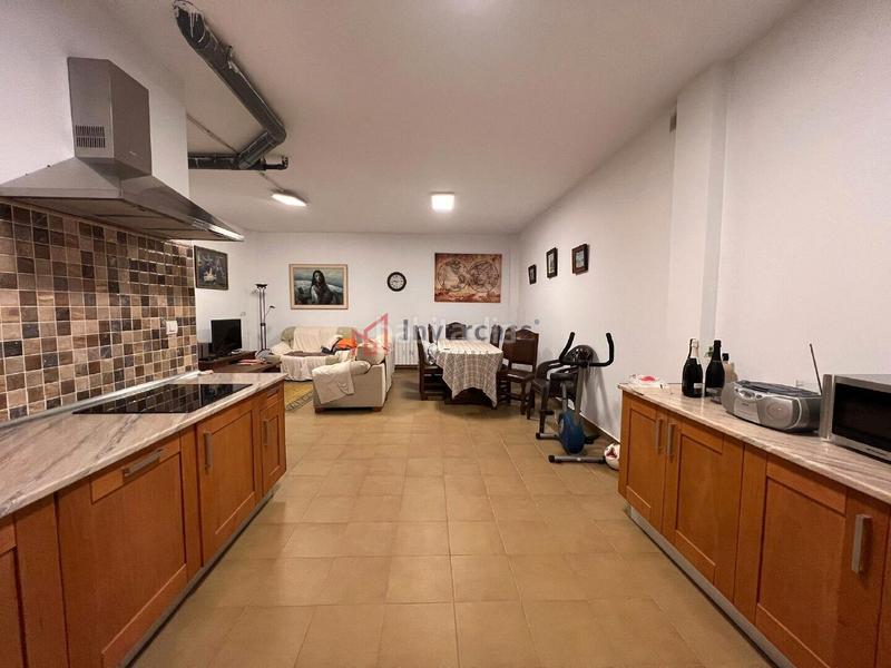 Foto d4d9def4-2369-49c4-b3aa-ab299fb09c88. Casa aparellada amb calefacció aparcament piscina a Castro - Urdiales