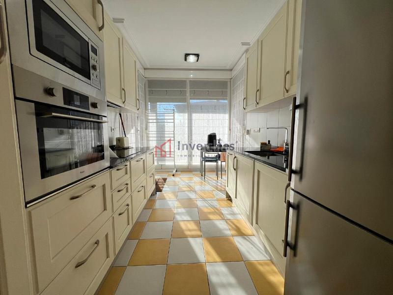 Foto fad7ba26-20d7-4507-b6e1-dc11f0b2874b. Casa aparellada amb calefacció aparcament piscina a Castro - Urdiales