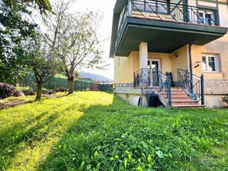 Maison jumelée à Otañes-Talledo. Chalet adosado en los corrales otañes