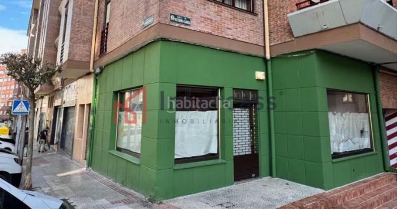 Foto 2d14db9d-640c-4c3f-ba71-d94575fd7507. Locale commerciale in Centro Castro - Urdiales