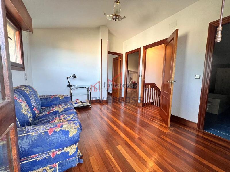 Foto 1f04d580-db17-43b7-9bac-71580ca1c3e6. Chalet avec parking dans Oriñón- Allendelagua Castro - Urdiales