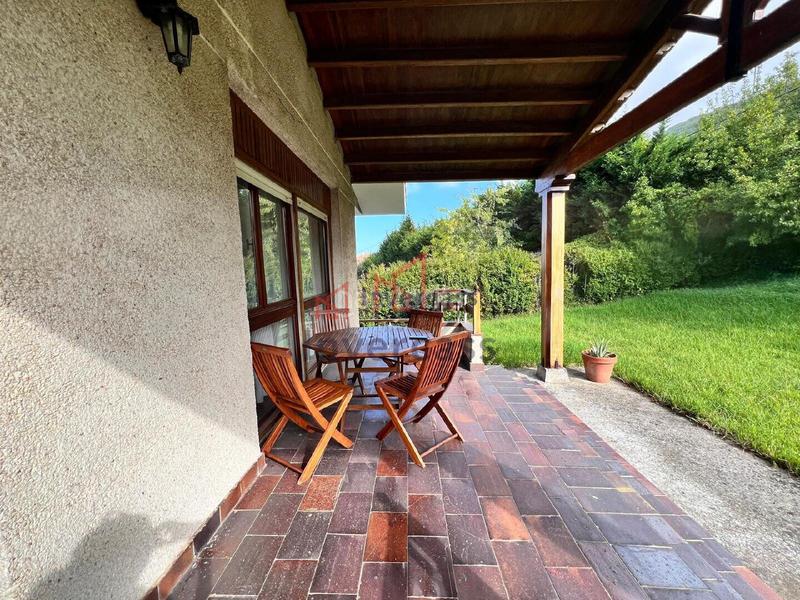 Foto 2b9a58c0-5ce1-47ac-a431-9545925d1769. Chalet avec parking dans Oriñón- Allendelagua Castro - Urdiales
