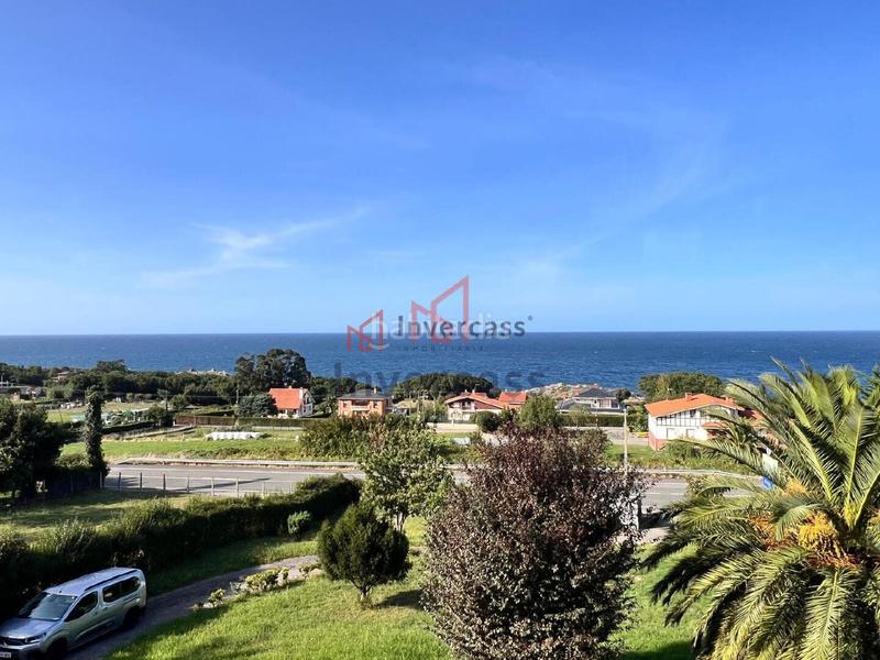 Foto 49d90cfa-1da2-4c26-b930-957908ed01ea. Chalet avec parking dans Oriñón- Allendelagua Castro - Urdiales