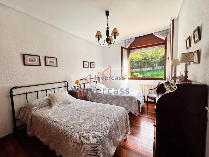 Foto 557d1a6d-cc63-4649-8012-77bdde7edfa6. Chalet avec parking dans Oriñón- Allendelagua Castro - Urdiales