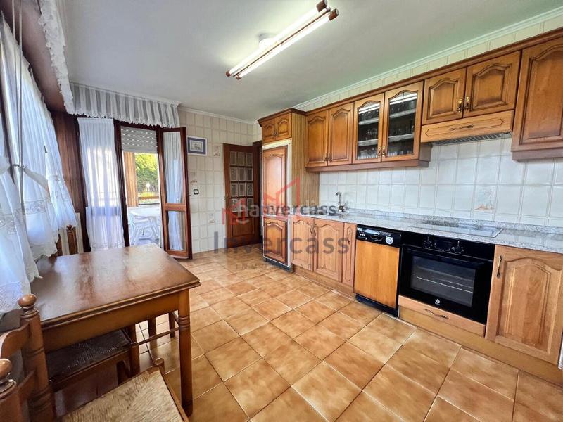 Foto 7112492e-7378-4f5b-9514-83f473f5f074. Chalet avec parking dans Oriñón- Allendelagua Castro - Urdiales